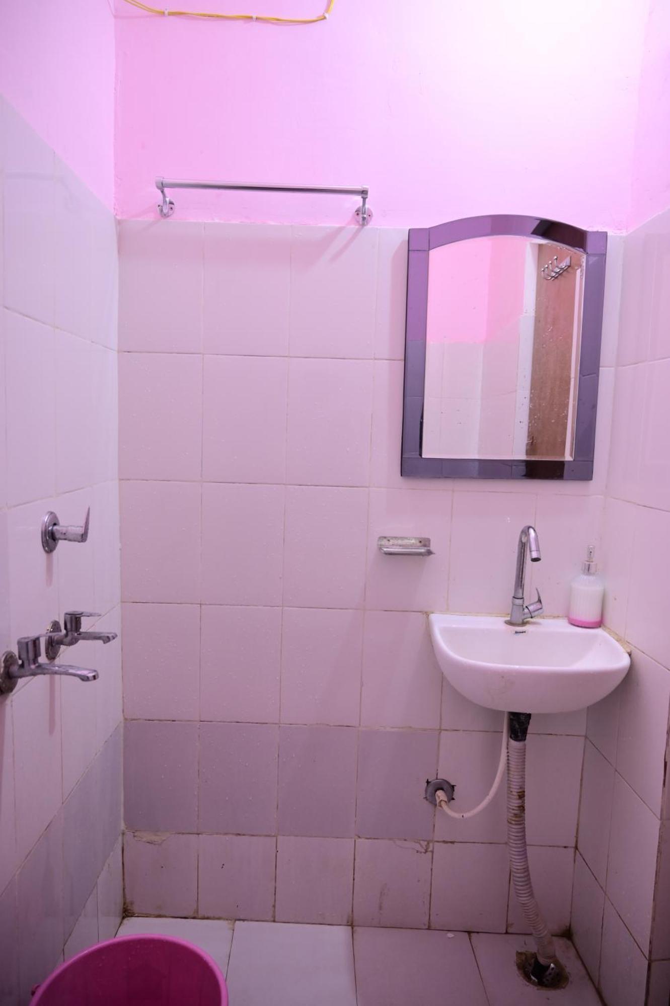 Jankivihar Homestay At Prahladghat Within 1Km From Shri Ram Mandir Ayodhya Buitenkant foto